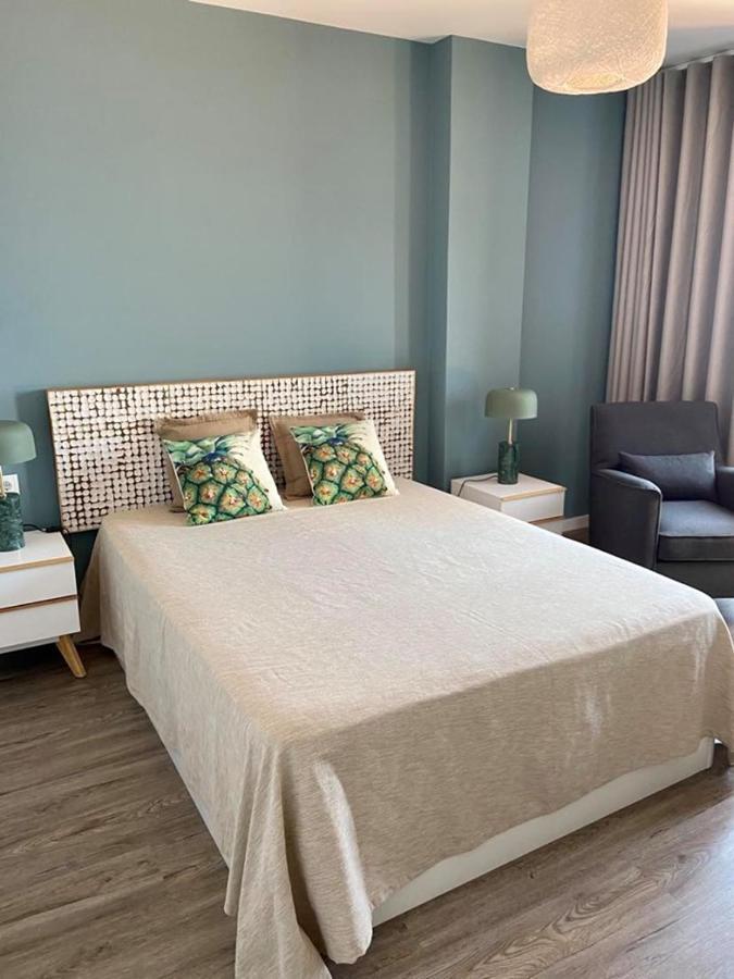 Ocean Cliffs Apartments Funchal  Buitenkant foto