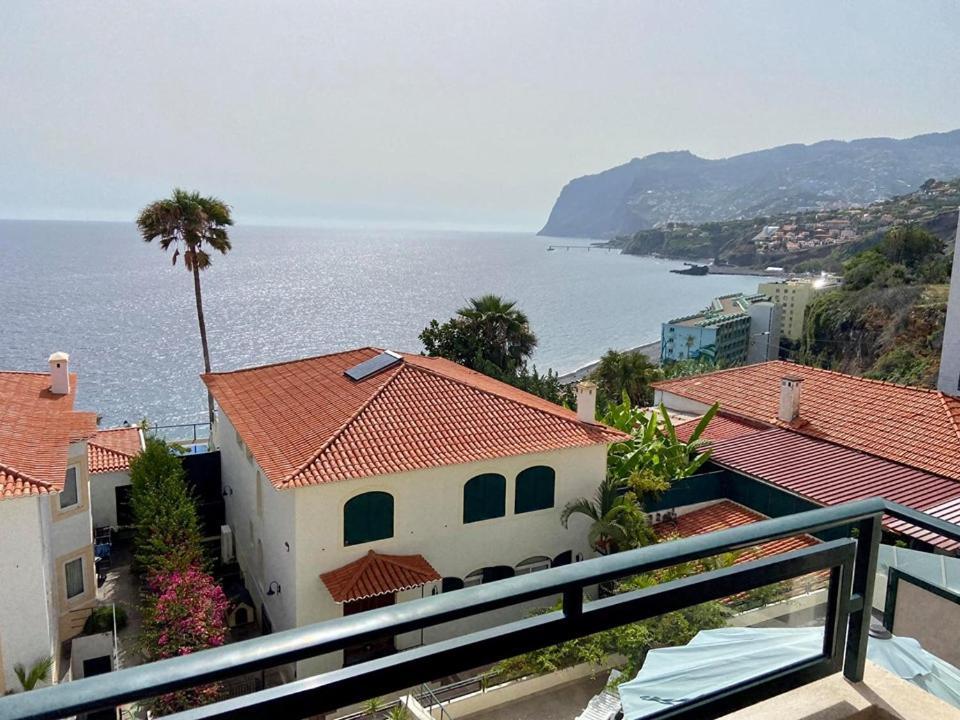Ocean Cliffs Apartments Funchal  Buitenkant foto