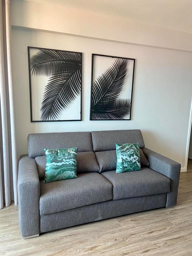 Ocean Cliffs Apartments Funchal  Buitenkant foto
